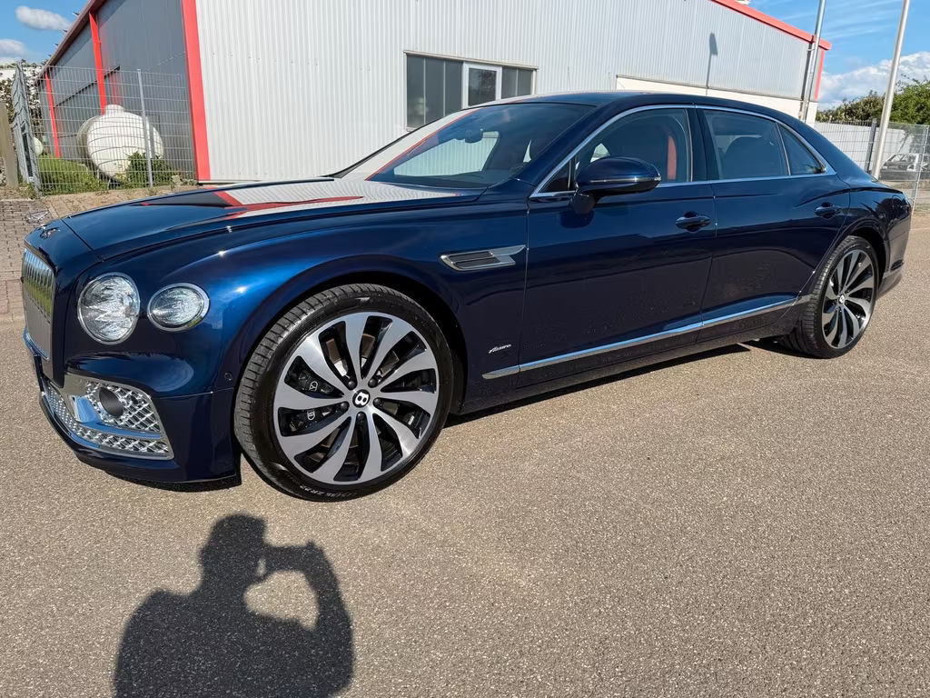 Bentley Flying Spur Hybrid