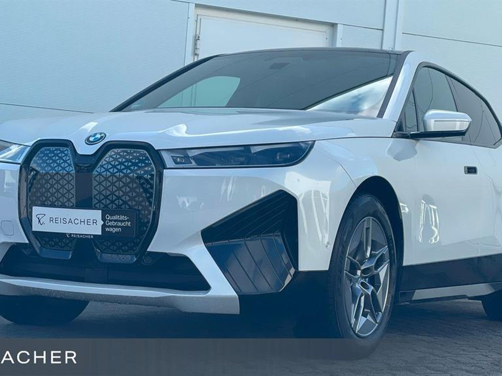 BMW iX xDrive50