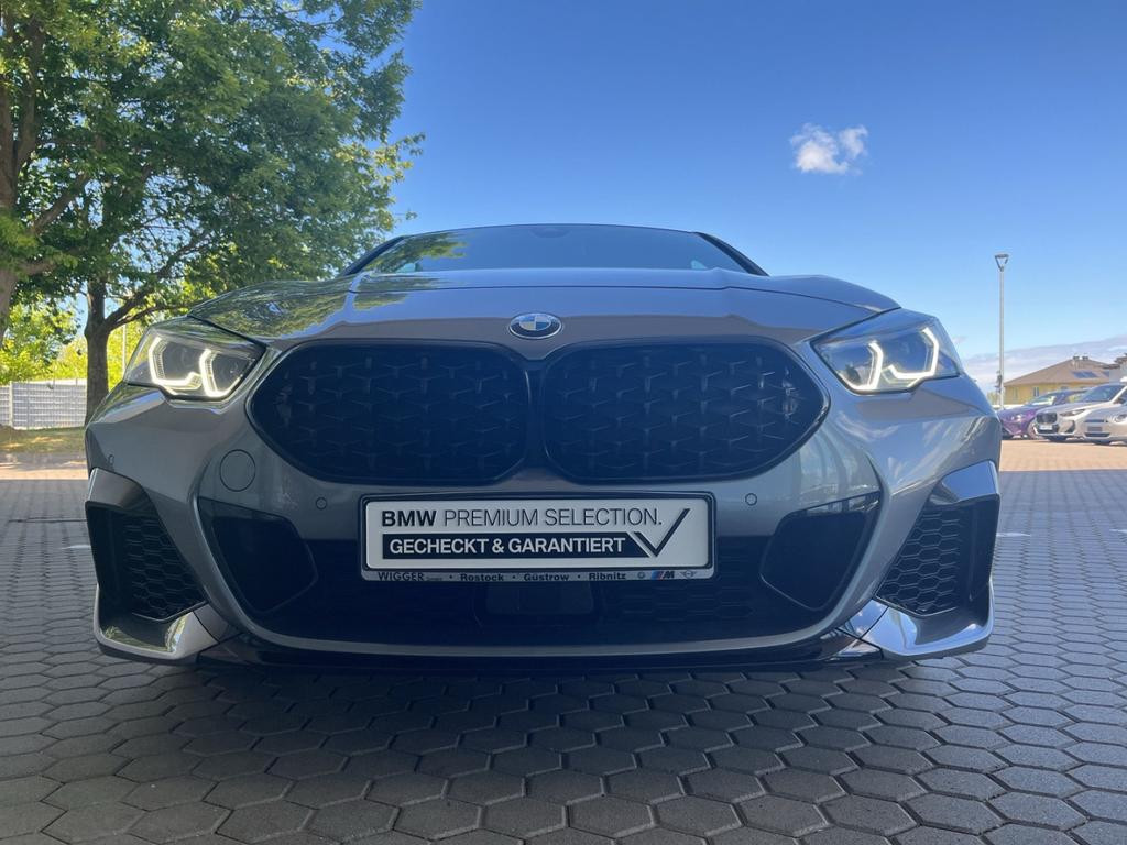 BMW M235