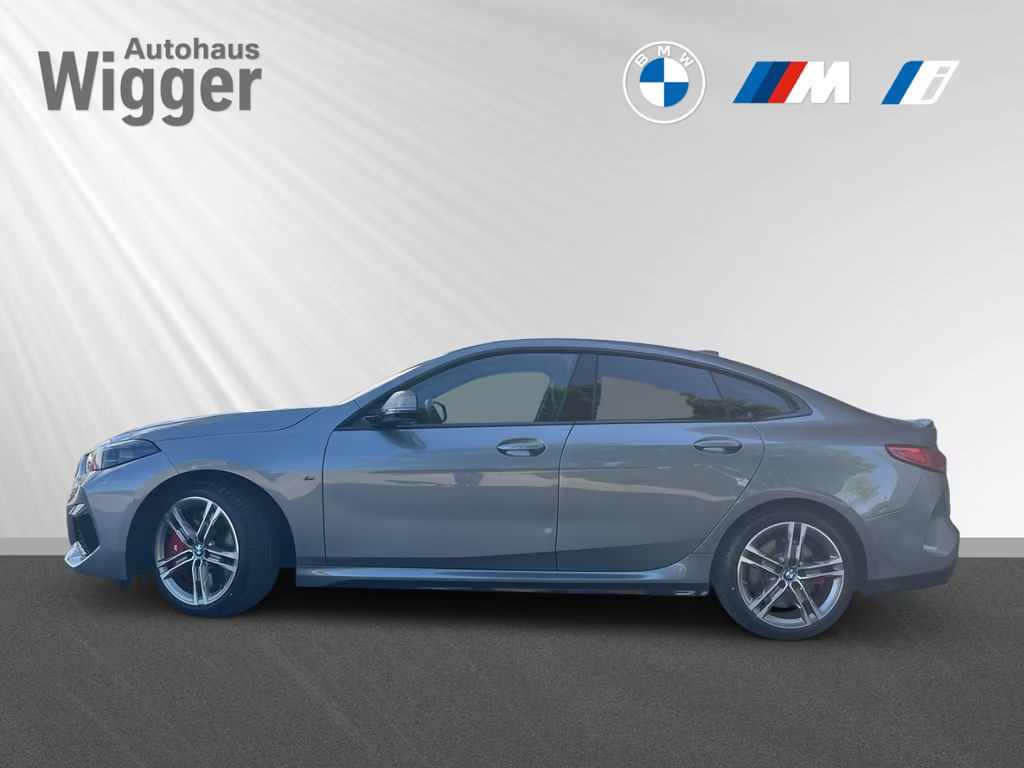 BMW M235