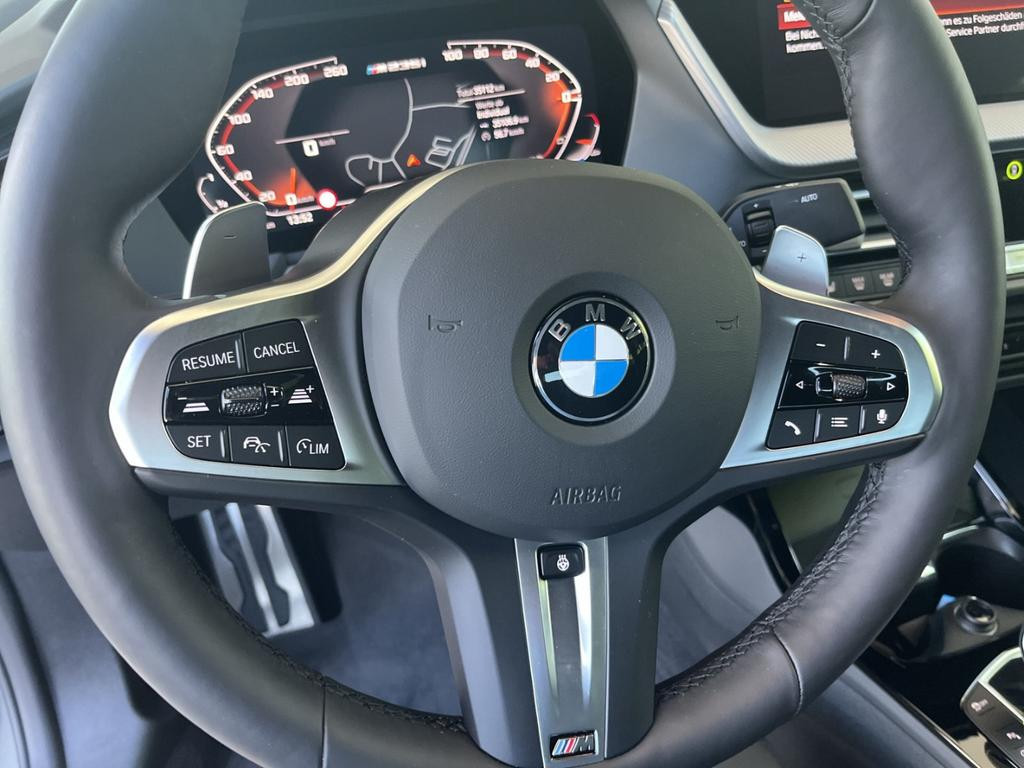 BMW M235