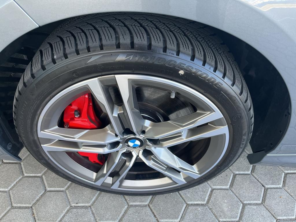 BMW M235