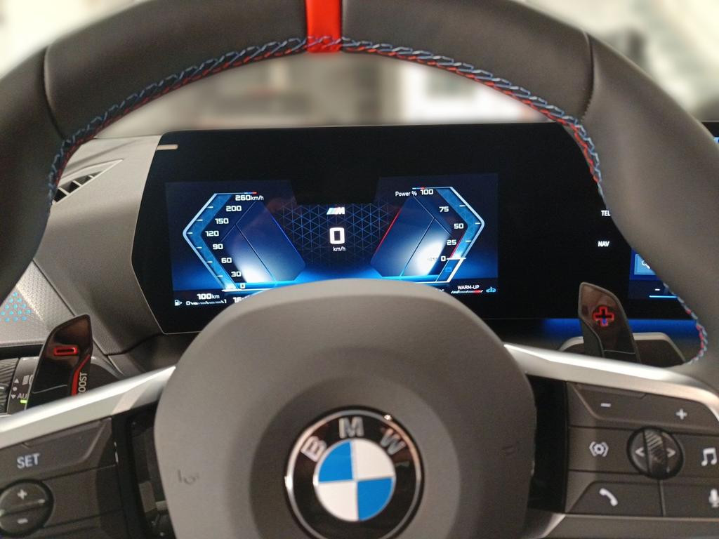BMW M235
