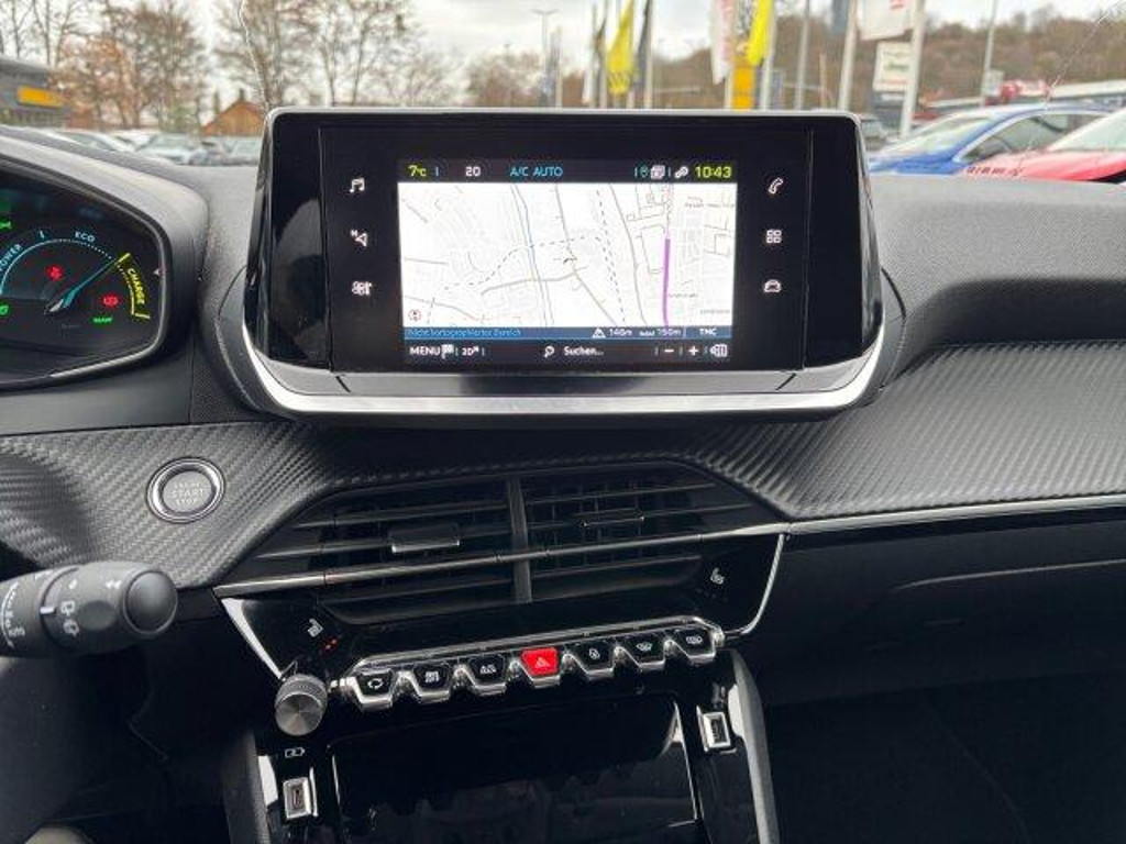 Peugeot e-208