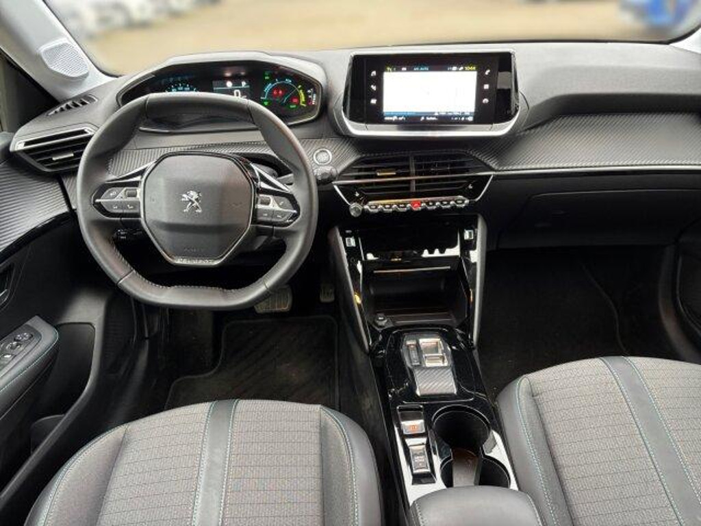 Peugeot e-208