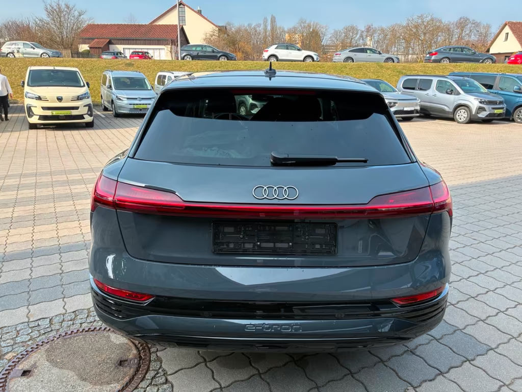 Audi Q8 e-tron