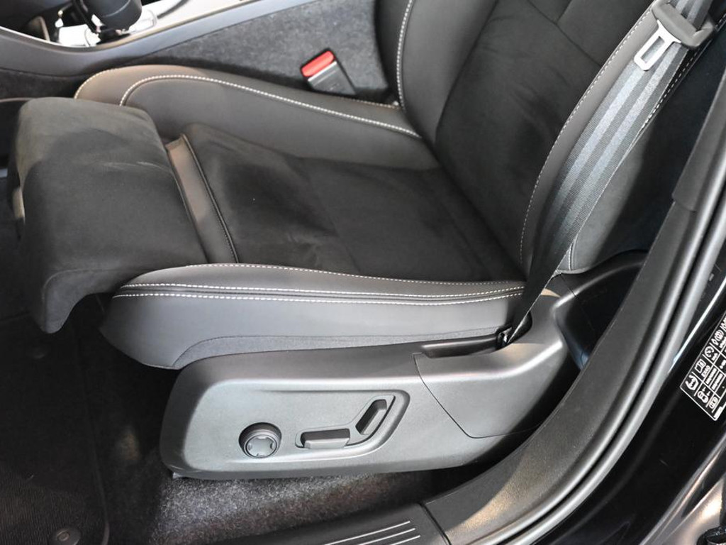 Volvo EX40