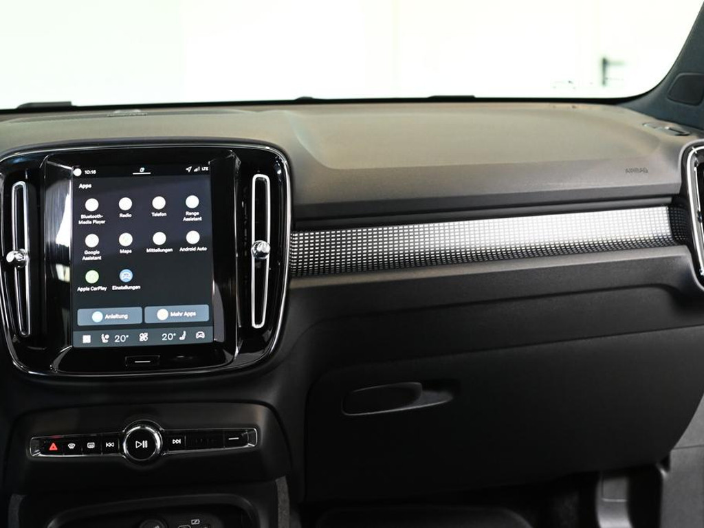 Volvo EX40