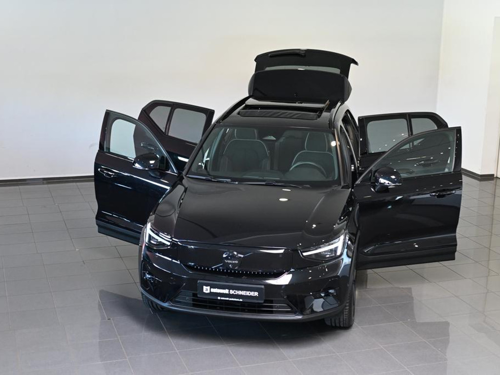 Volvo EX40