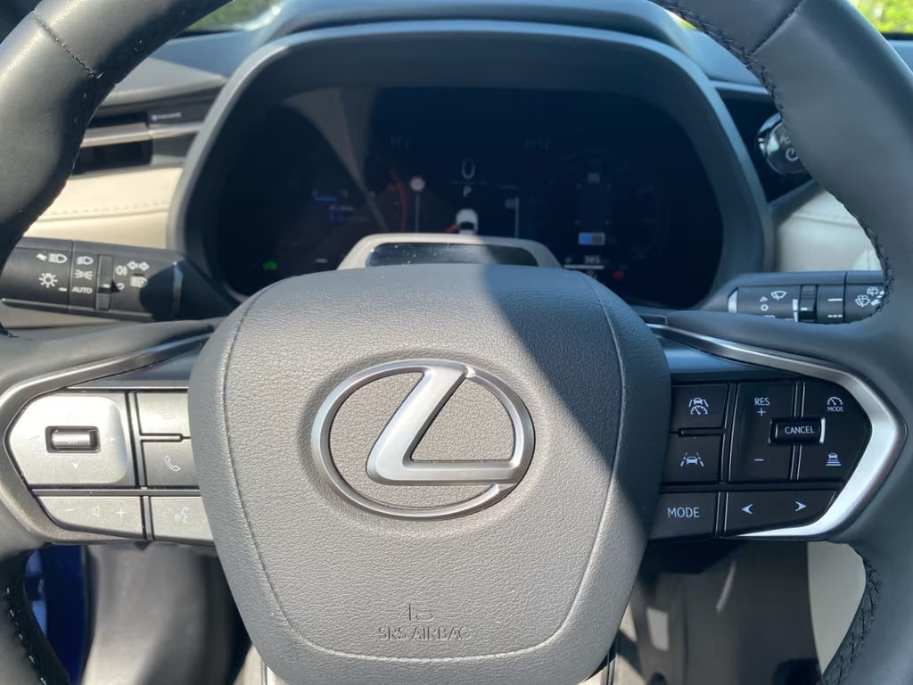 Lexus LBX