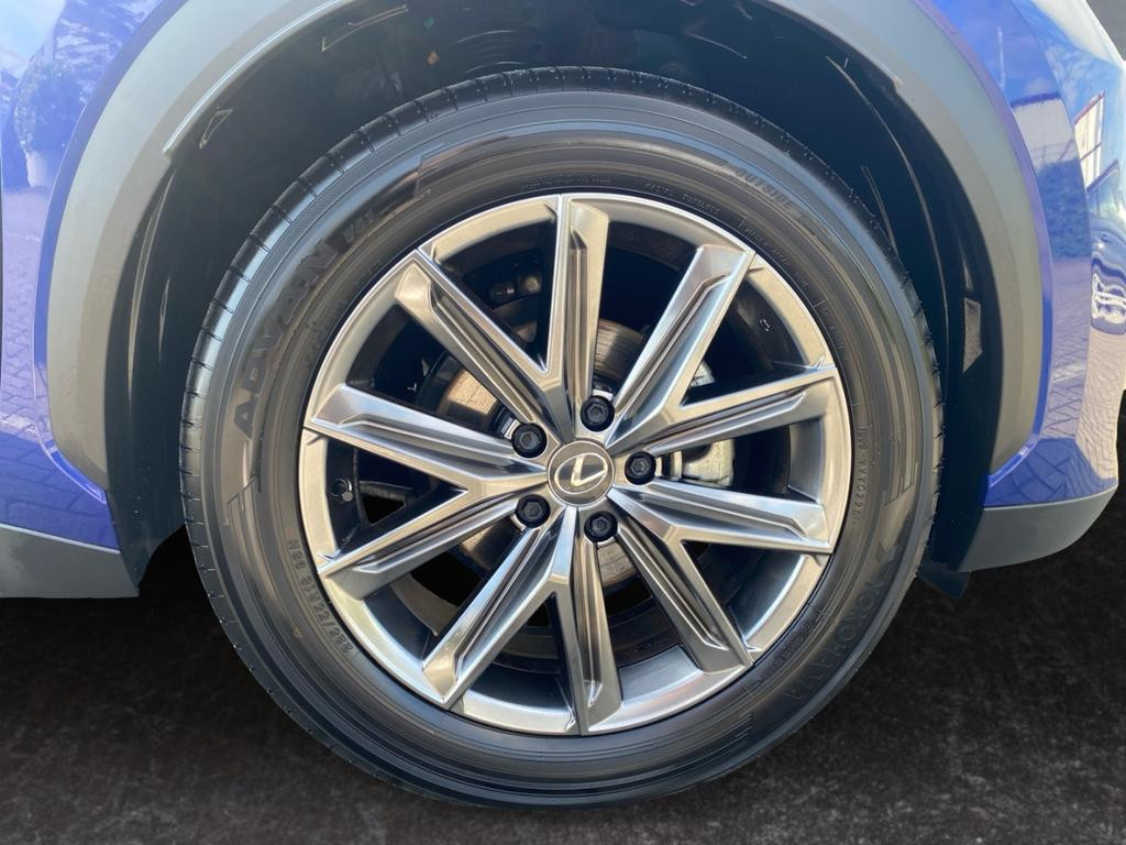 Lexus LBX