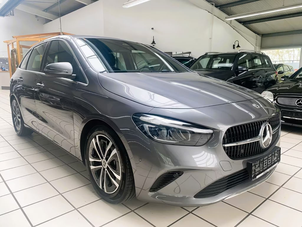Mercedes-Benz B-Klasse B 200 Sedan