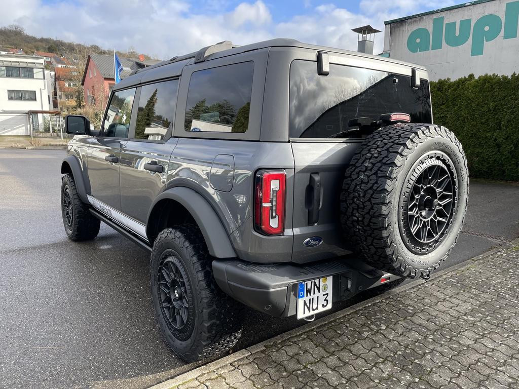 Ford Bronco