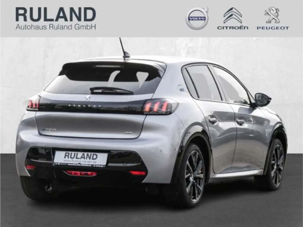 Peugeot e-208