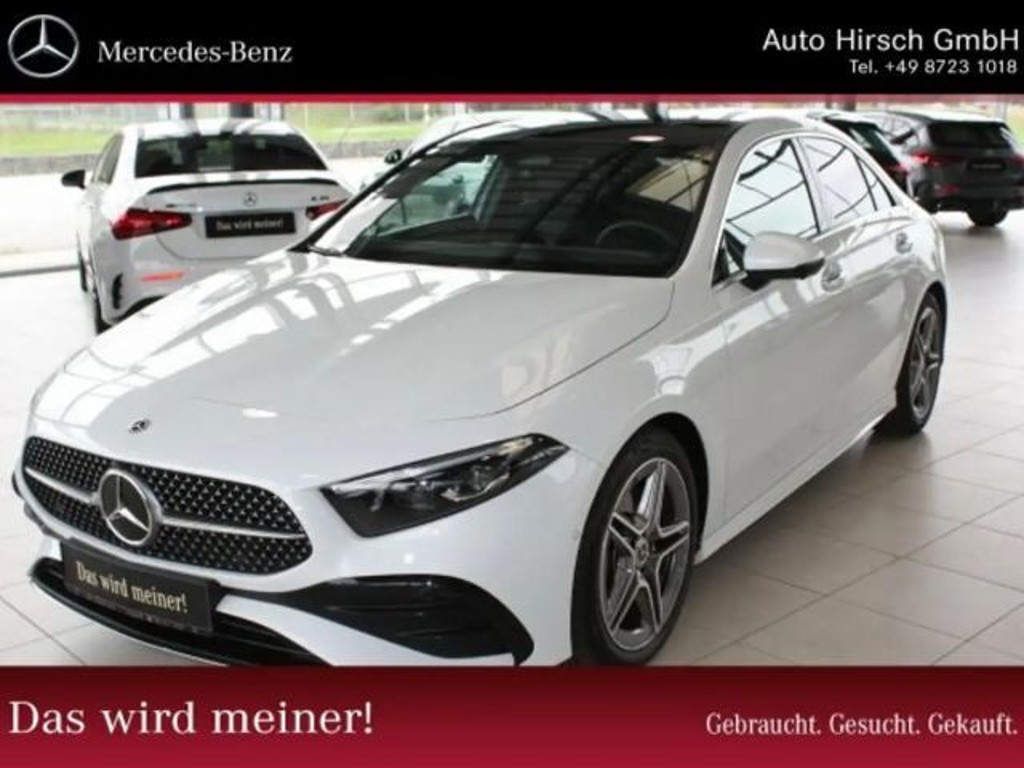 Mercedes-Benz A-Klasse A 220 AMG Line A 220 d
