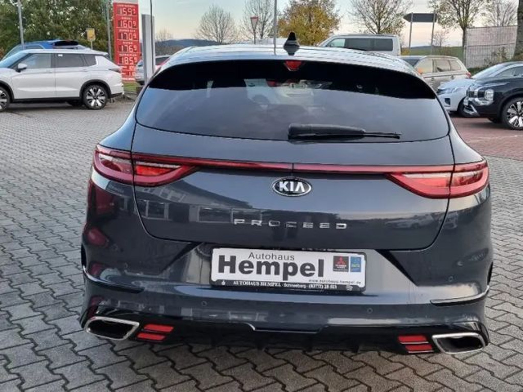 Kia ProCeed