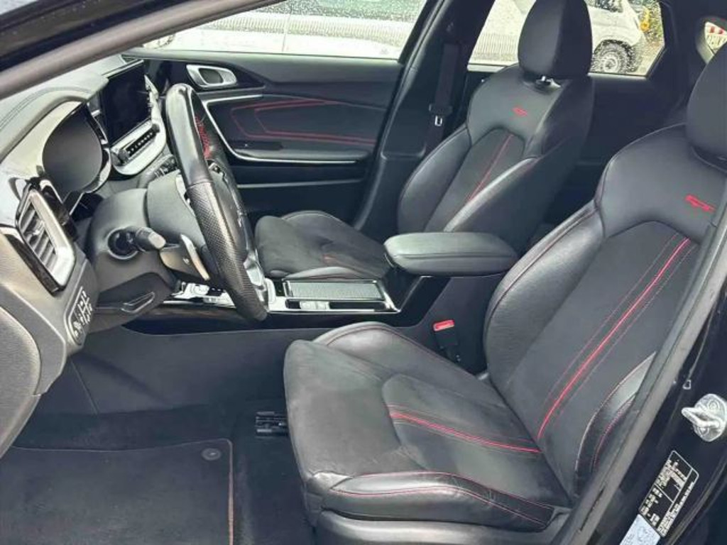 Kia ProCeed