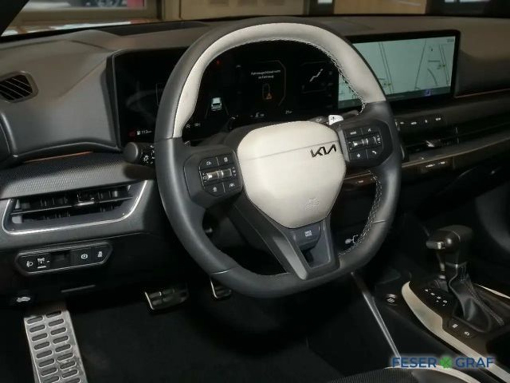 Kia K4