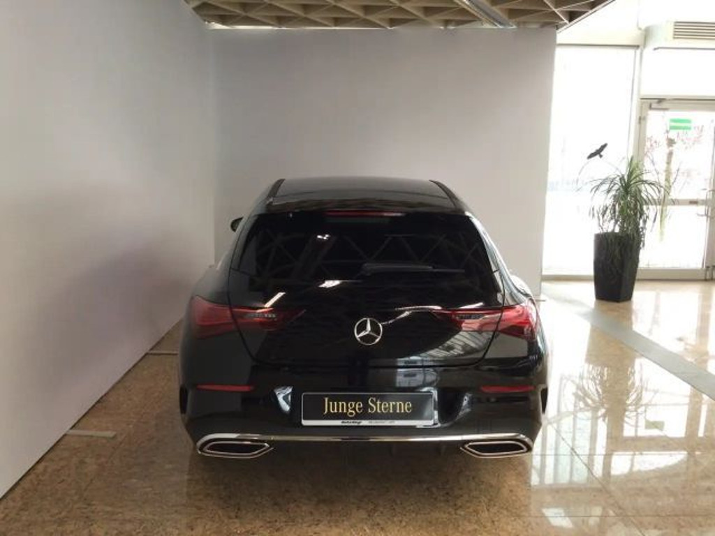 Mercedes-Benz CLA-Klasse CLA 200 AMG Line Shooting Brake