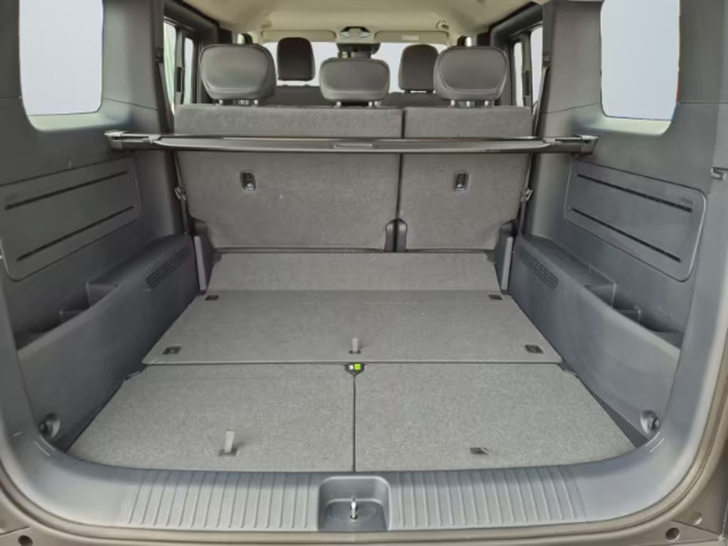 Kia PV5 Passenger