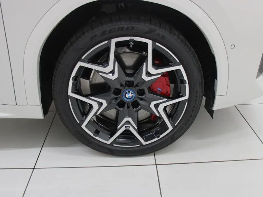 BMW iX2
