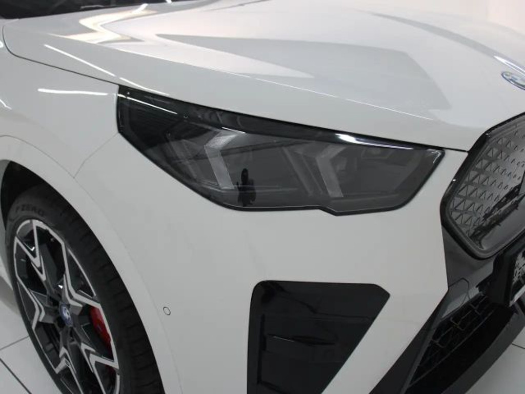 BMW iX2
