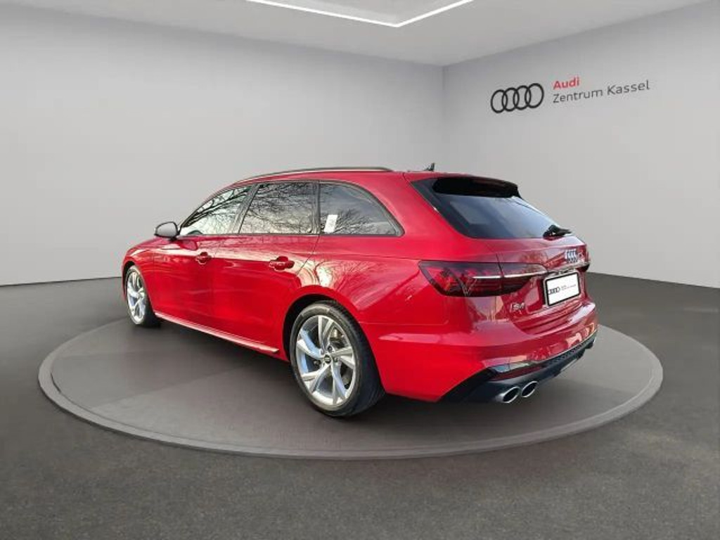 Audi S4