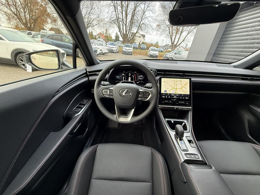 Lexus LBX