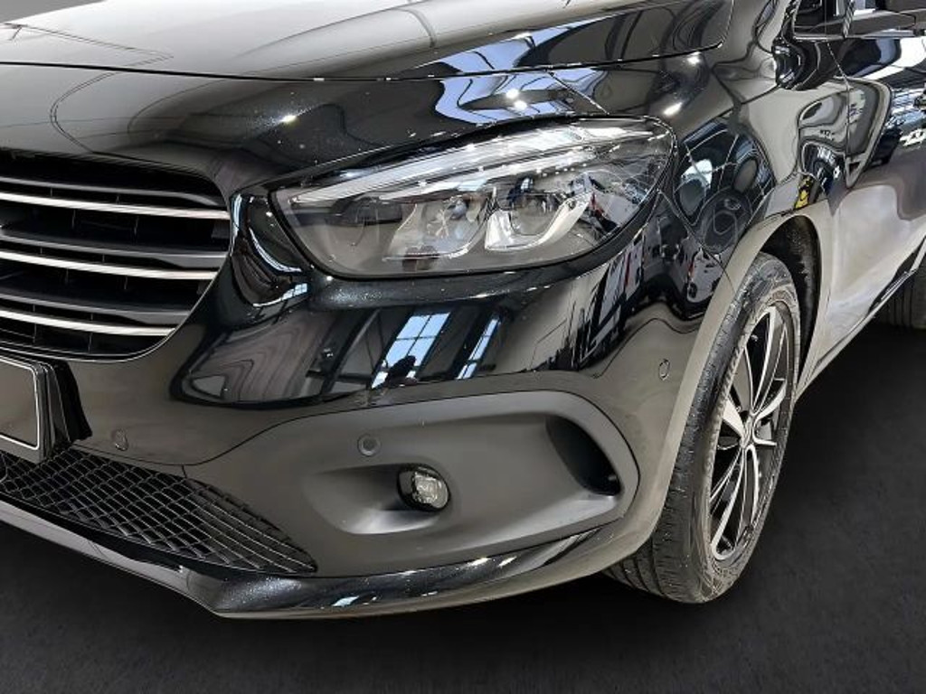 Mercedes-Benz T 180