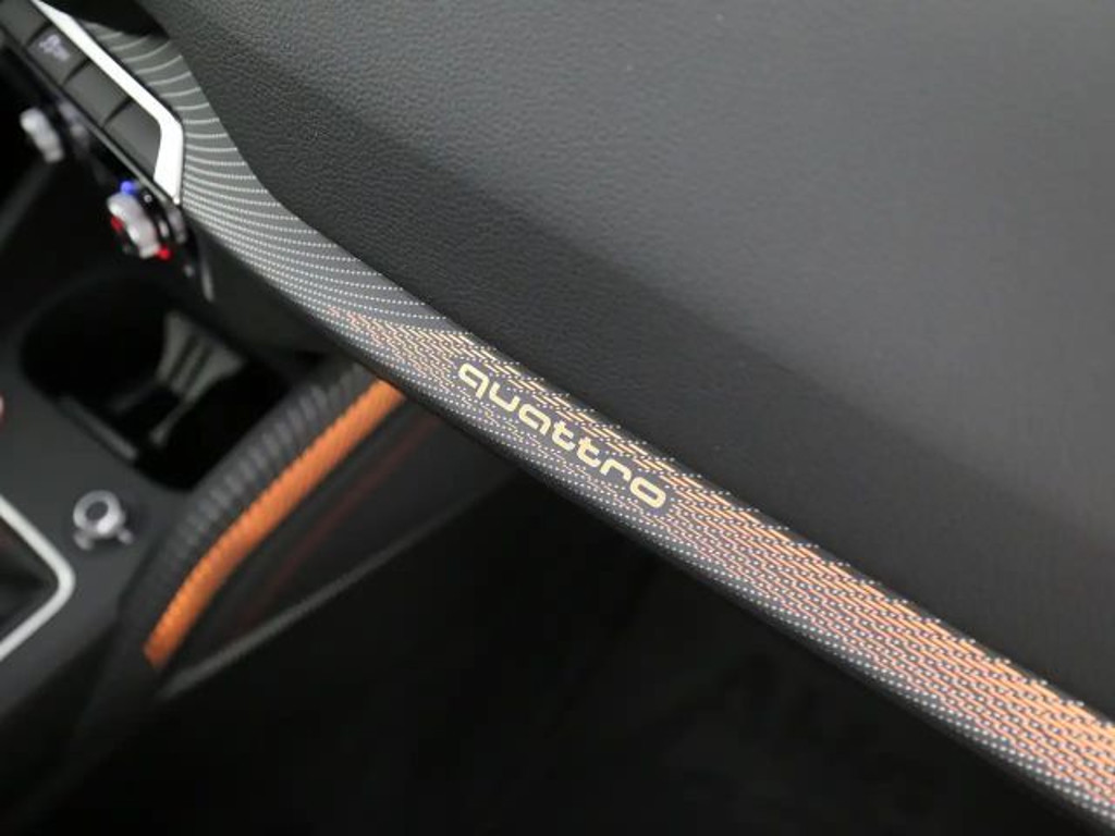 Audi SQ2