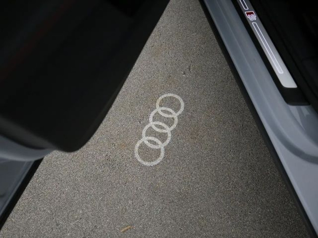 Audi SQ2