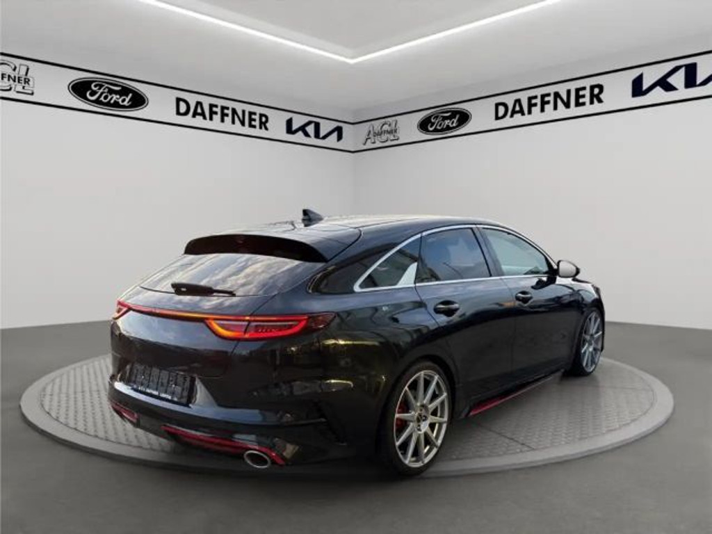 Kia ProCeed