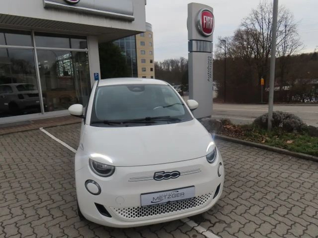 Fiat 500e Base  Akku 42kWh