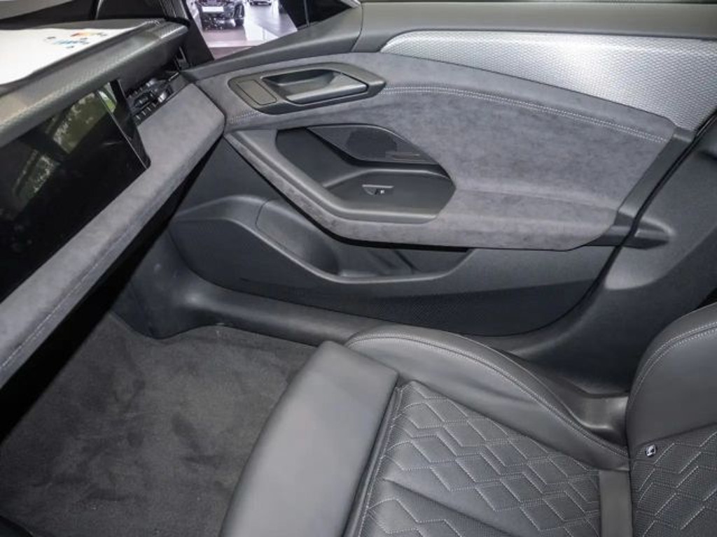 Audi S6 e-tron