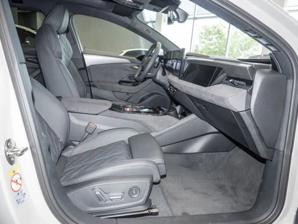 Audi S6 e-tron
