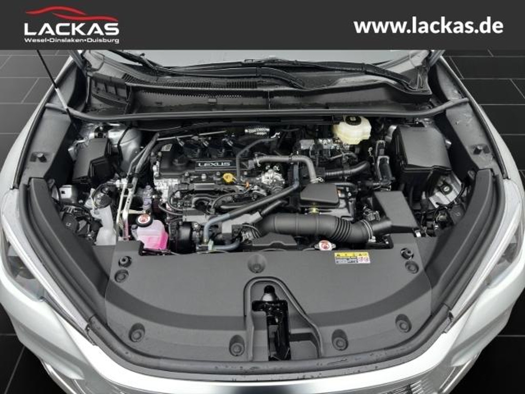 Lexus LBX
