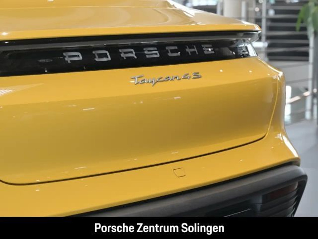 Porsche Taycan 4S 4