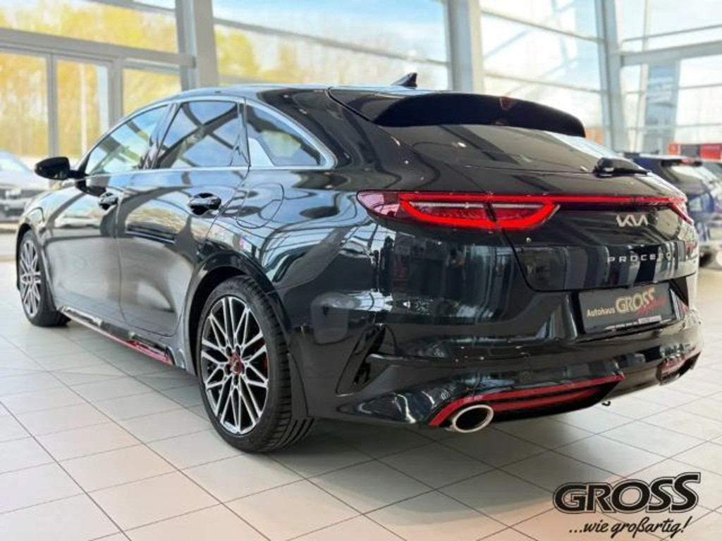 Kia ProCeed