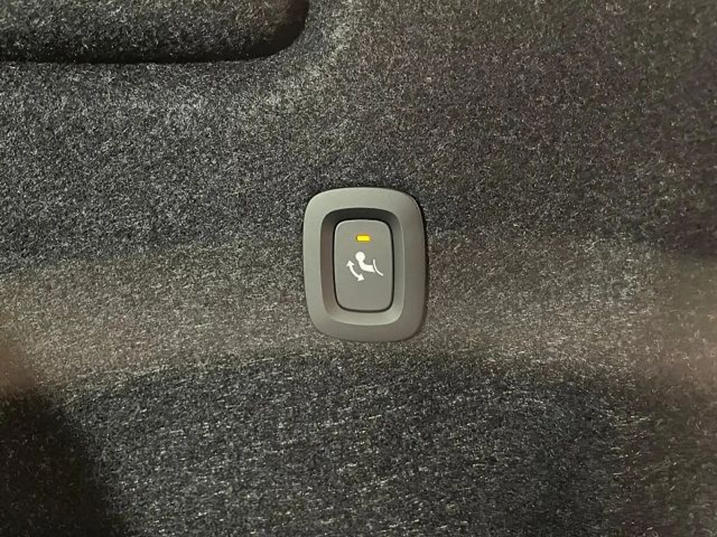Volvo EX40
