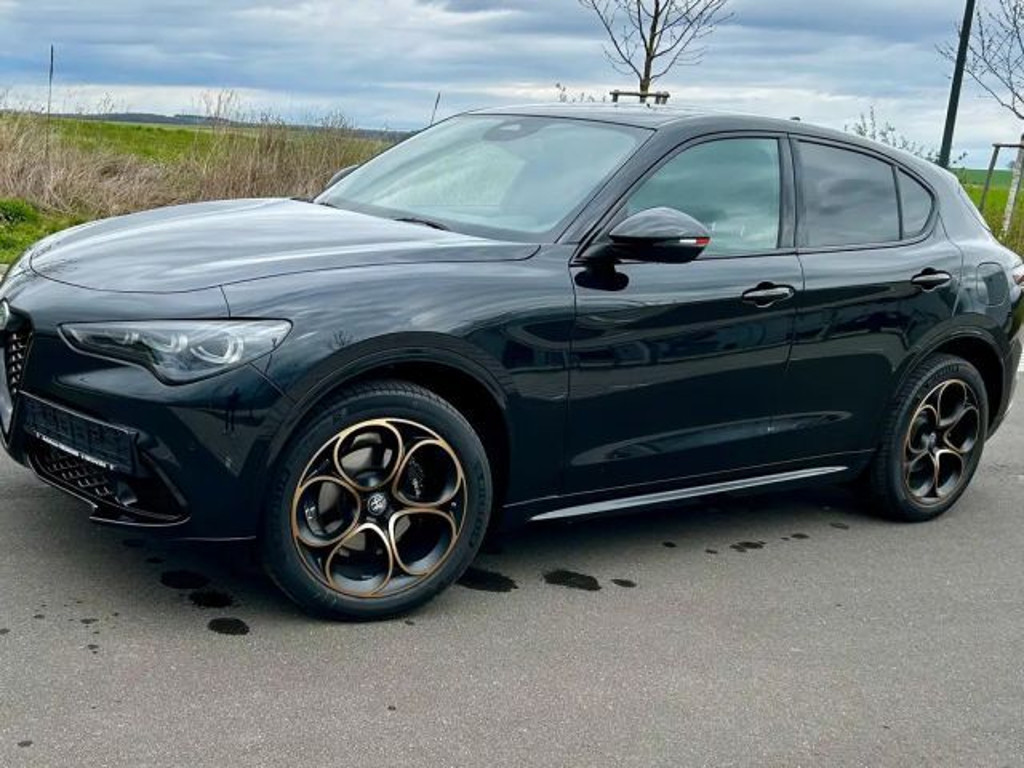 Alfa Romeo Stelvio Q4