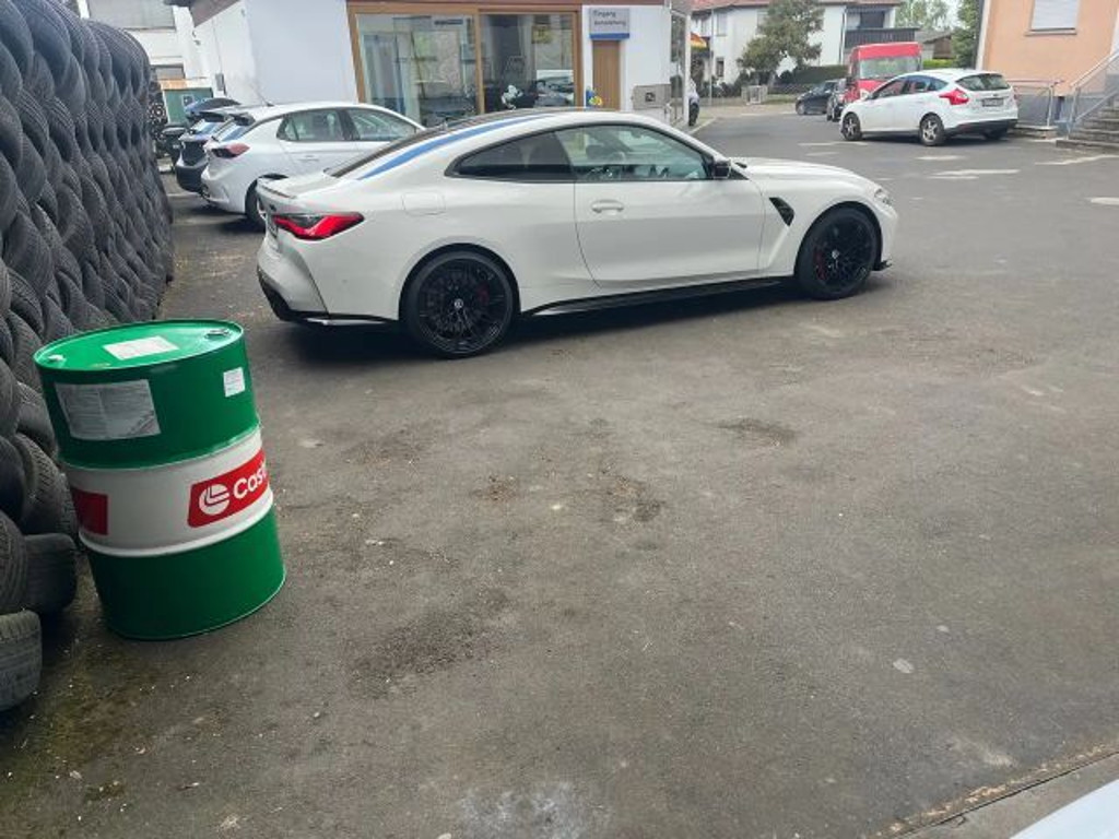 BMW M4