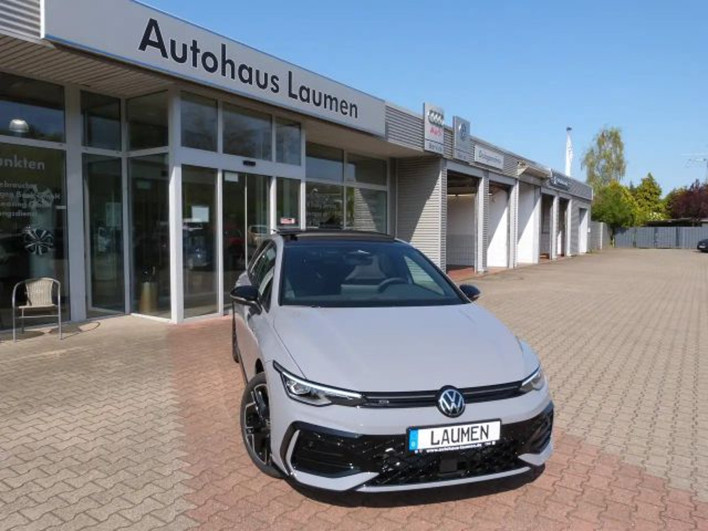 Volkswagen Golf DSG R-Line Golf VIII 1.5 eTSI