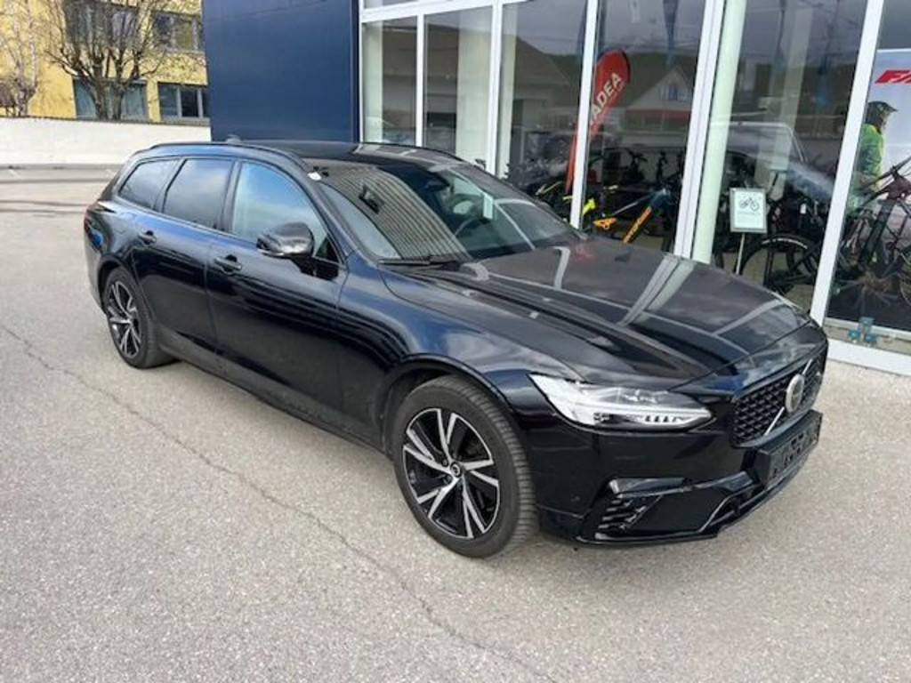 Volvo V90 AWD Recharge Plus Dark