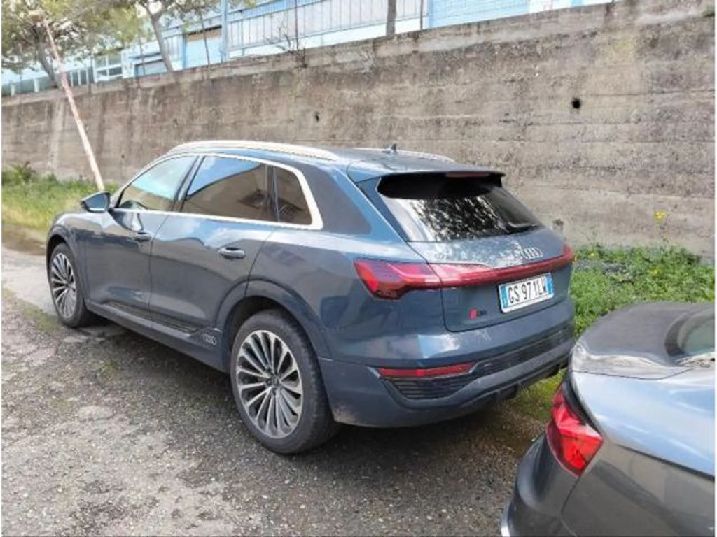 Audi Q8 e-tron