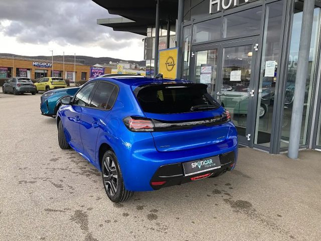 Peugeot e-208