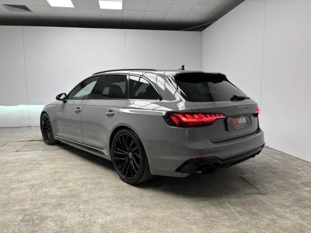 Audi RS4