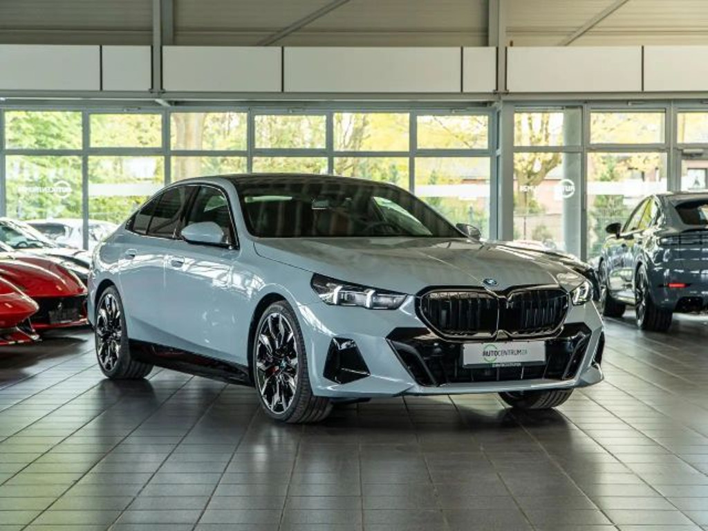 BMW 5 Serie 550 M-Sport Sedan
