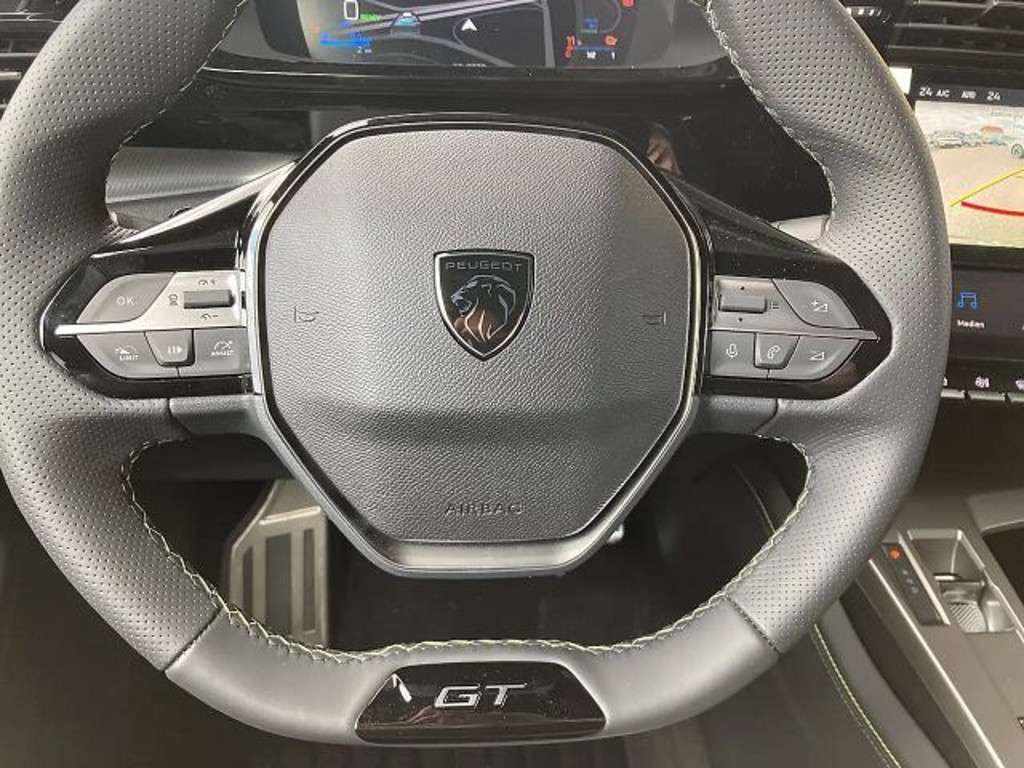Peugeot e-308