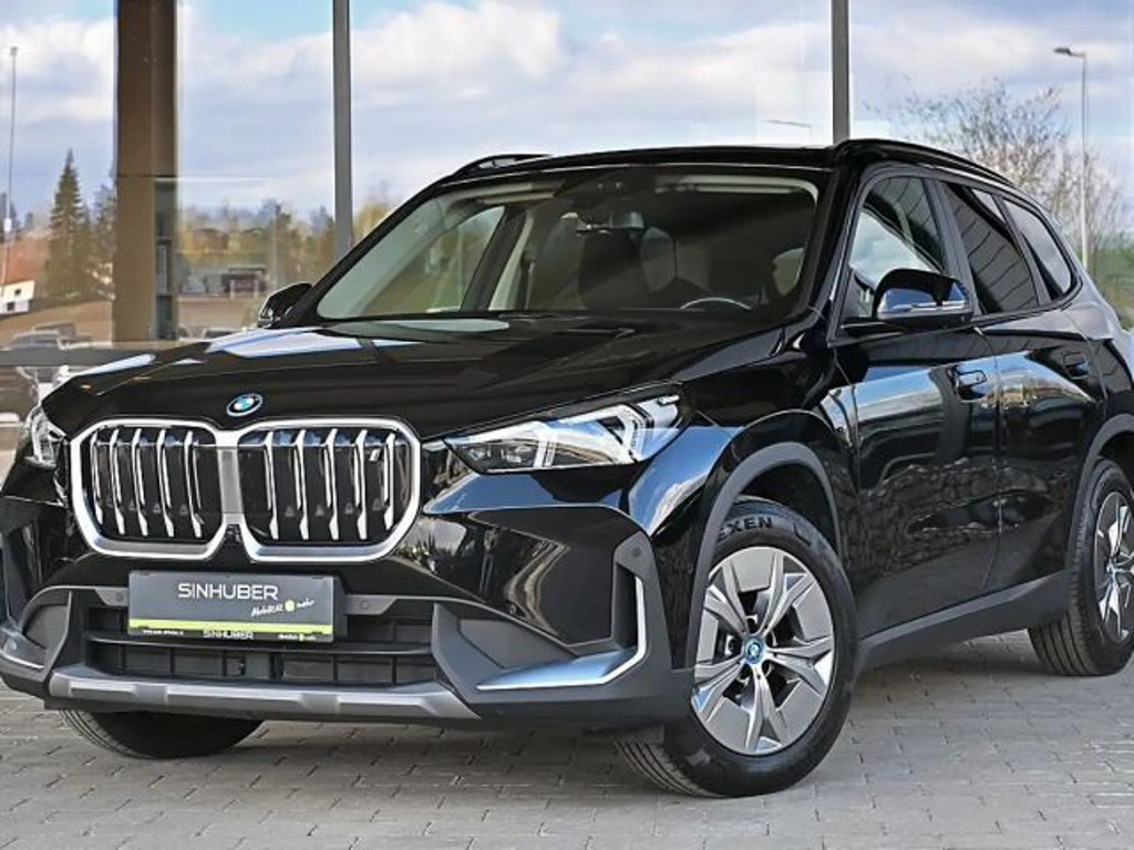 BMW iX1 xDrive30