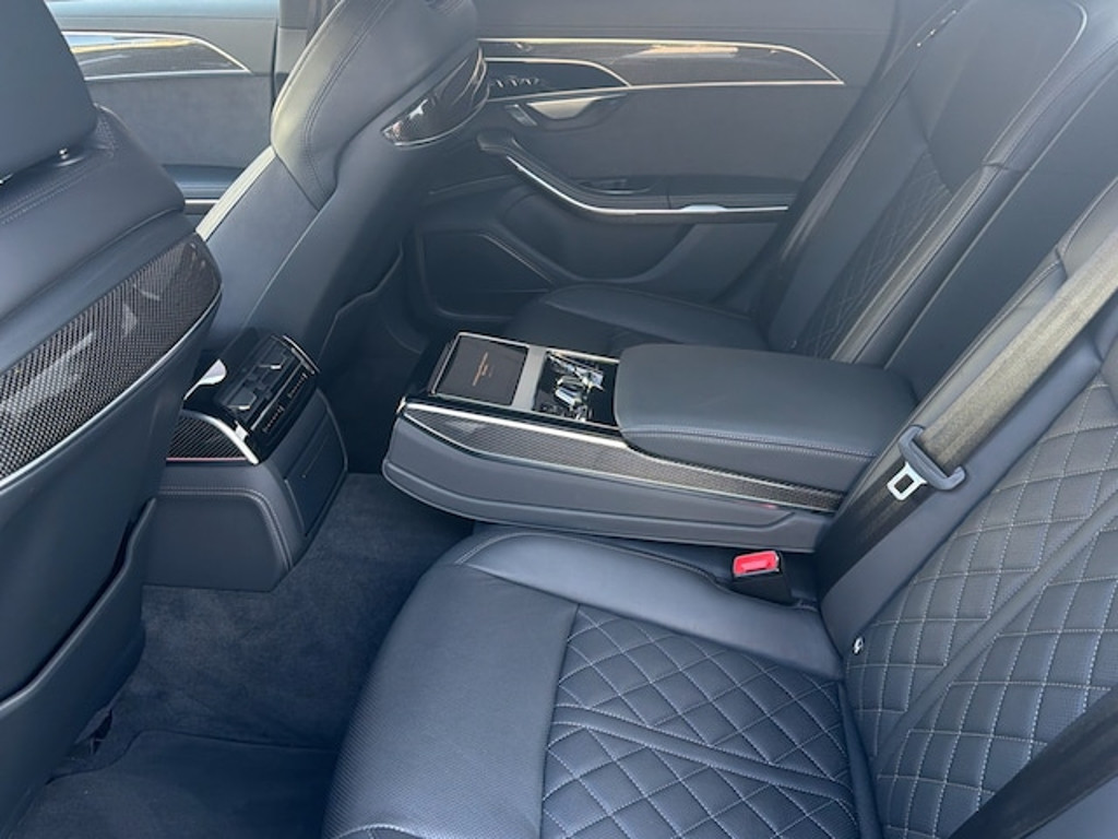 Audi S8